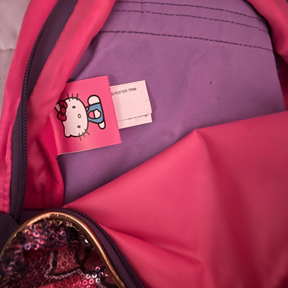 Hello kitty small backpack - Picture 3 of 3